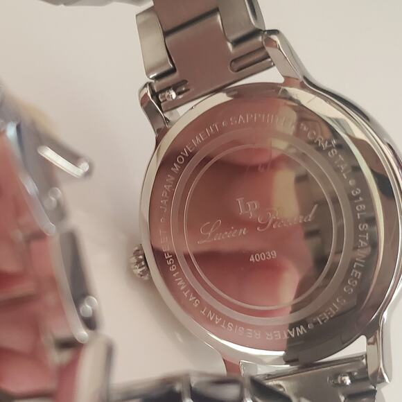 Lucien Piccard Eterno Silver Tone 40mm Watch and Bangle Set  Extra Strap NWOT - Picture 9 of 16